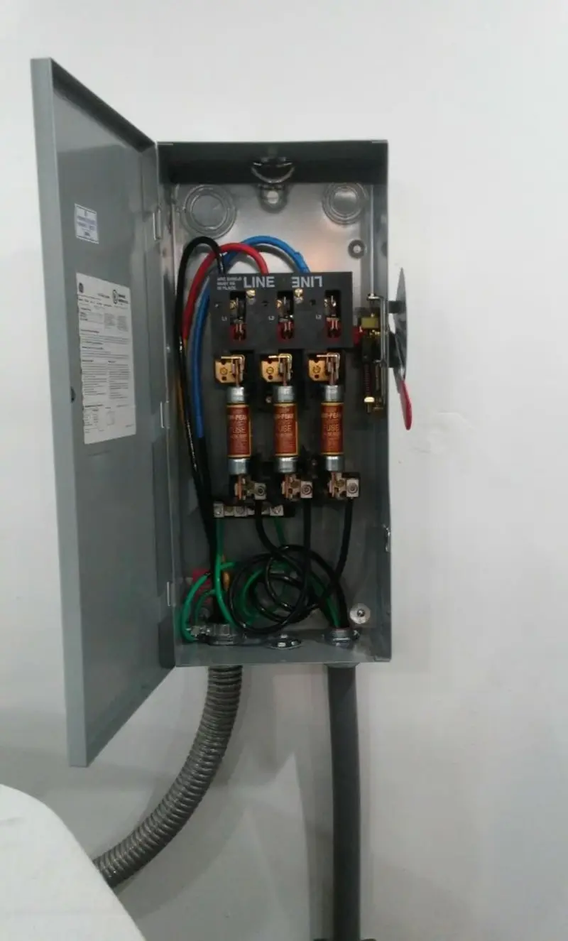 Three-phase disconnect switch installed for Electrical Wiring & Rewiring in Port Wentworth
